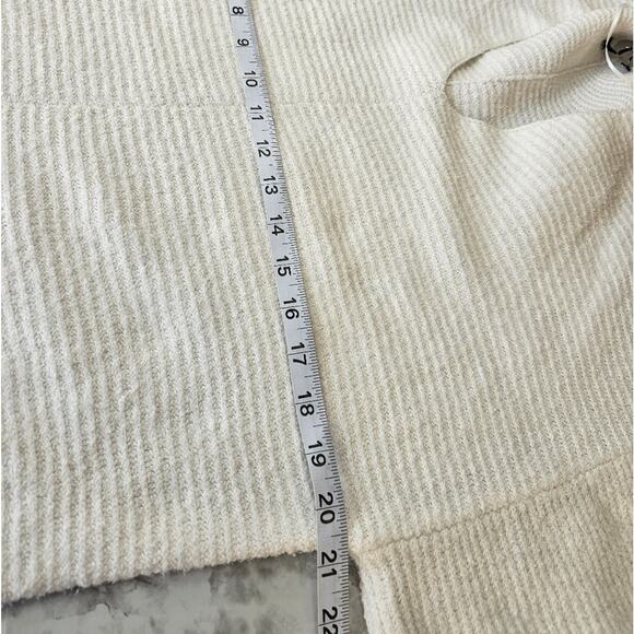 Womens Sz XL Ivory Neutral Feminine Poof Sleeve V-Neckline Ribbed Sweater - Picture 8 of 10